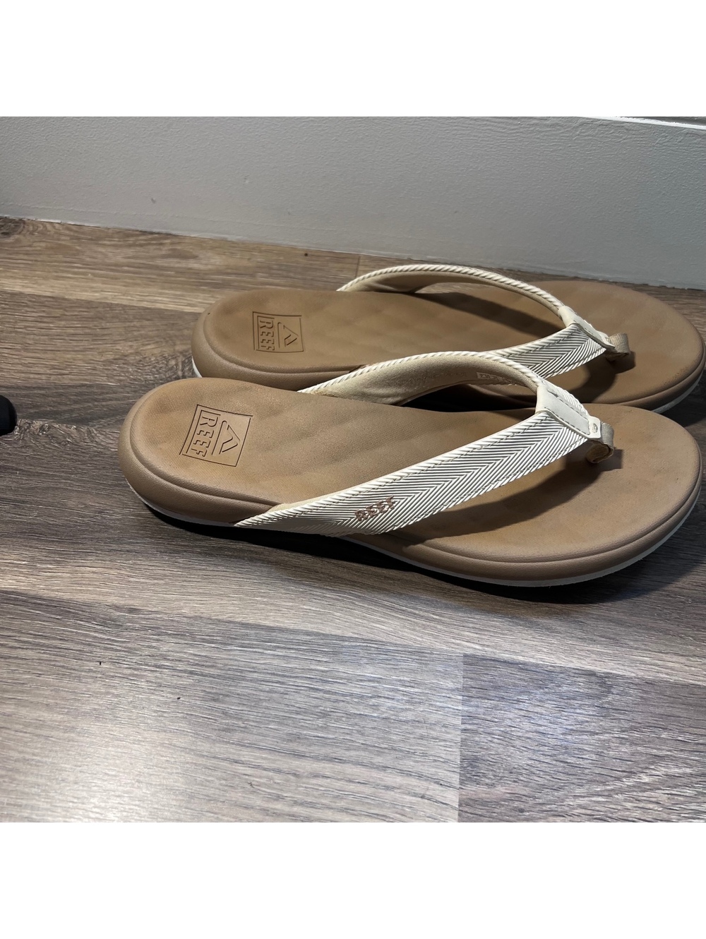 Reef Tan and Cream Flip Flops, Women's size 8